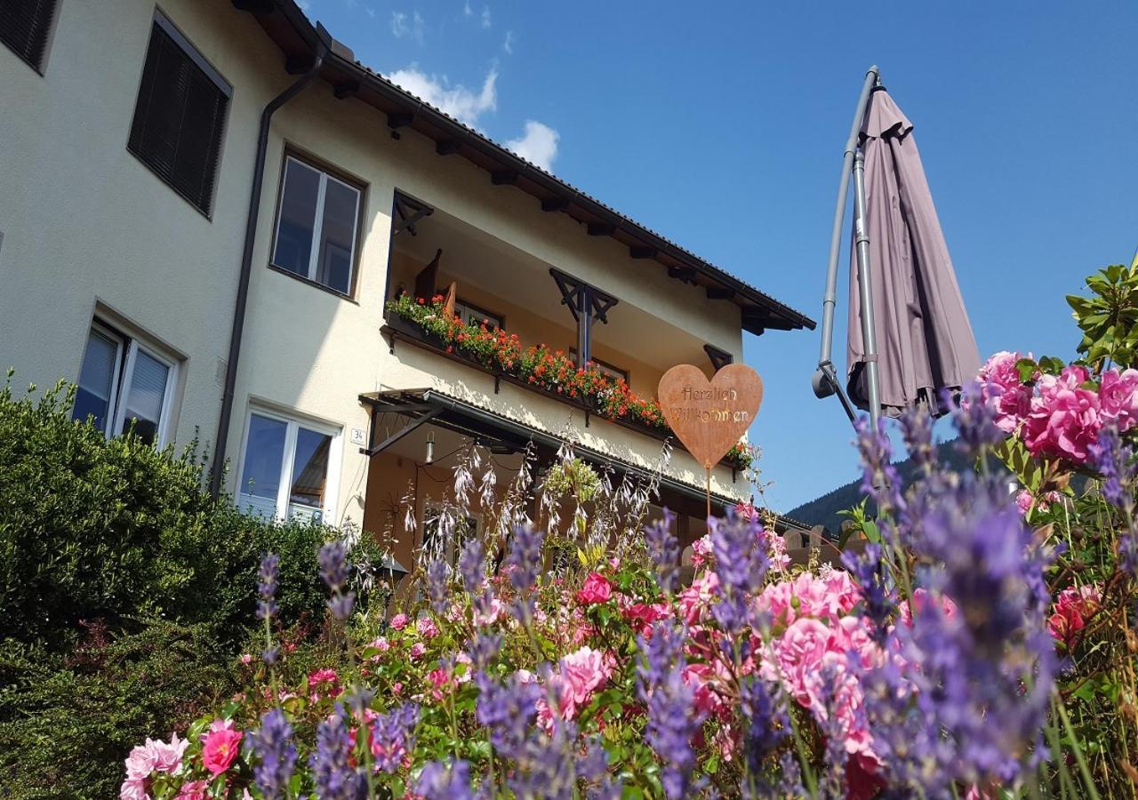 Pension Sonnenheim Rooms&Apartments Gmund in Karnten Exterior foto